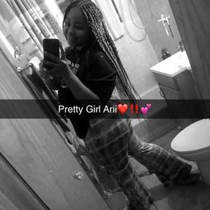 Meet your Posher, Ariell